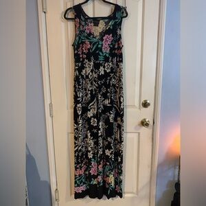 Floral Print V-Neck Wrap Neckline Maxi Dress